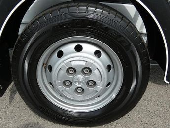 Peugeot Boxer BlueHDi 335