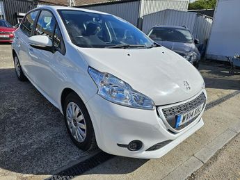 Peugeot 208 VTi Access+