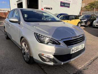 Peugeot 308 1.2 PureTech Allure Hatchback 5dr Petrol Manual Euro 6 (s/s) (11