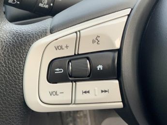 Honda Jazz h i-MMD SR