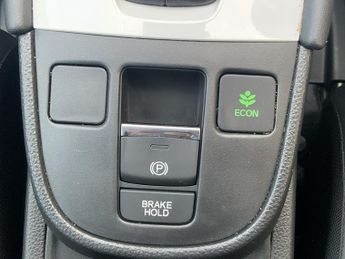 Honda Jazz h i-MMD SR