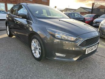 Ford Focus 1.0T EcoBoost Zetec Hatchback 5dr Petrol Manual Euro 6 (s/s) (10