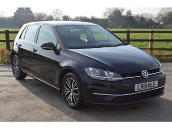 Volkswagen Golf TSI SE Nav