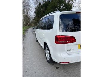 Volkswagen Touran TSI SE