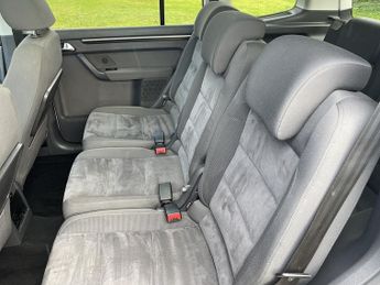 Volkswagen Touran TSI SE