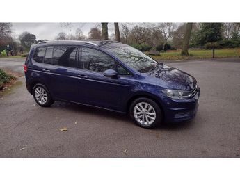 Volkswagen Touran TDI BlueMotion Tech SE