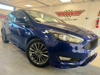 Ford Focus T EcoBoost ST-Line