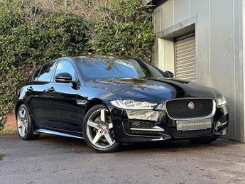 Jaguar XE i R-Sport