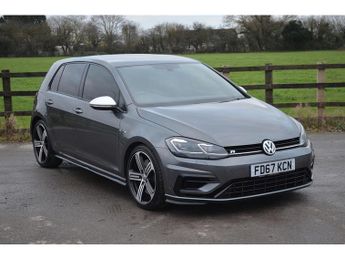 Volkswagen Golf TSI R