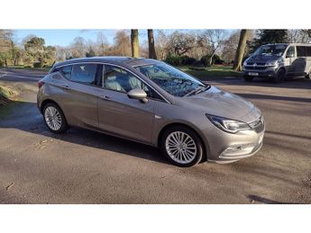 Vauxhall Astra CDTi BlueInjection Elite Nav