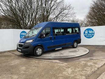 Peugeot Boxer BlueHDi 335 15 Seat Minibus