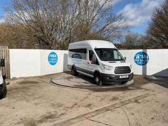 Ford Transit TDCi 460 Trend 17 Seat