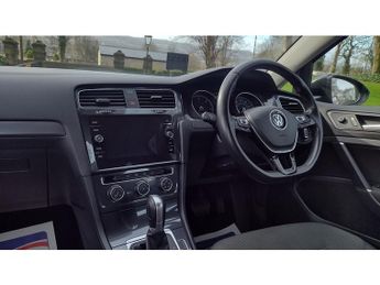 Volkswagen Golf TDI SE Nav