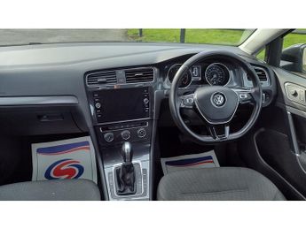 Volkswagen Golf TDI SE Nav