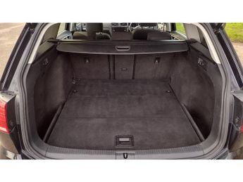 Volkswagen Golf TDI SE Nav