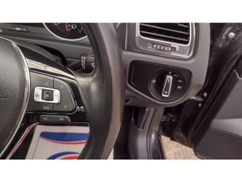 Volkswagen Golf TDI SE Nav