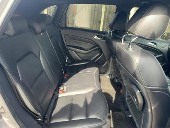 Mercedes-Benz B Class B250e Sport