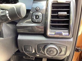 Ford Ranger EcoBlue Wildtrak Crewcab FSH A/C Euro 6