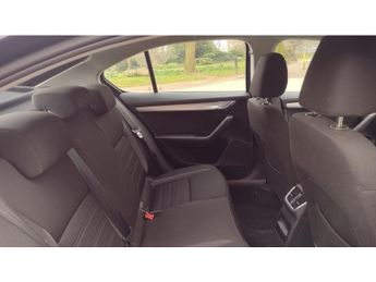 Skoda Octavia TSI ACT SE Drive