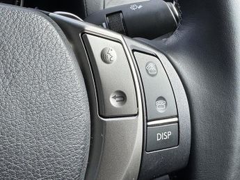 Lexus GS 300h SE