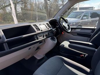 Volkswagen Transporter T6 T30 150 DSG SWB
