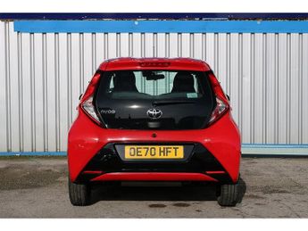 Toyota AYGO VVT-i x-play