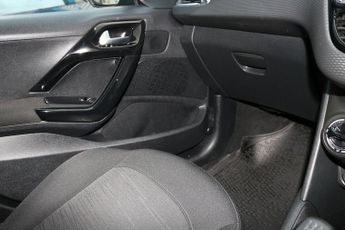 Peugeot 208 BlueHDi Access