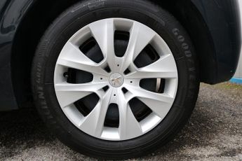 Peugeot 208 BlueHDi Access