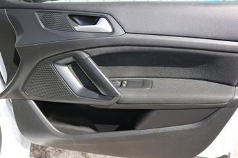 Peugeot 308 BlueHDi Access