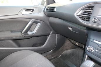 Peugeot 308 BlueHDi Access