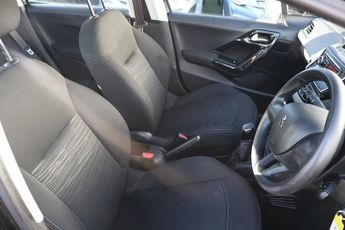Peugeot 208 BlueHDi Access