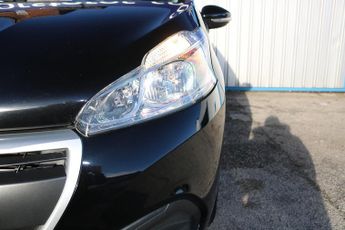 Peugeot 208 BlueHDi Access