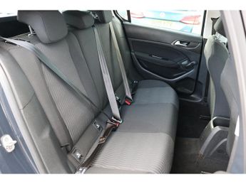 Peugeot 308 BlueHDi Access