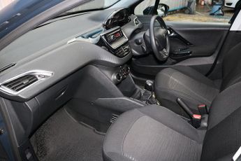Peugeot 208 BlueHDi Access