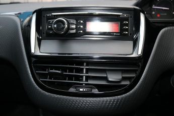 Peugeot 208 BlueHDi Access