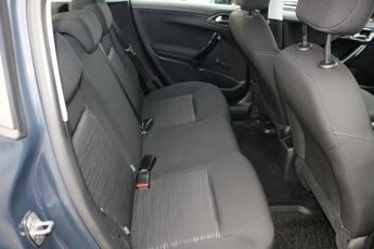 Peugeot 208 BlueHDi Access
