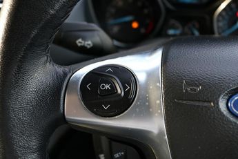 Ford C-Max T EcoBoost Titanium