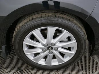 Toyota Yaris VVT-h Icon