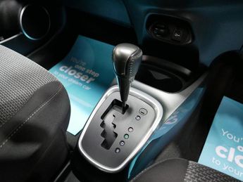 Toyota Yaris VVT-h Icon