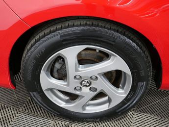 Toyota Yaris VVT-h Icon