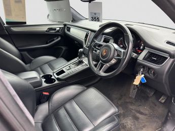 Porsche Macan T V6 Turbo