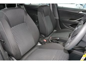 Vauxhall Astra CDTi ecoFLEX Design