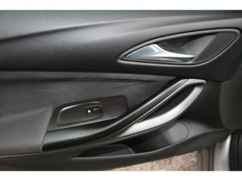 Vauxhall Astra CDTi ecoFLEX Design