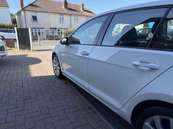 Volkswagen Golf 1.5 TSI EVO BlueMotion Tech SE Nav Hatchback 5dr Petrol DSG Euro