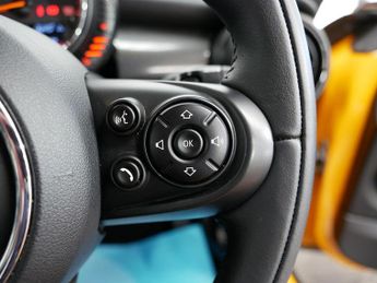 MINI Hatch Cooper
