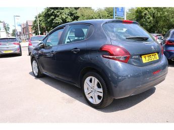 Peugeot 208 BlueHDi Active