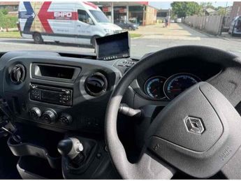 Renault Master ZE 31 33kWh Business Panel Van 5dr Electric Auto FWD LWB Medium 