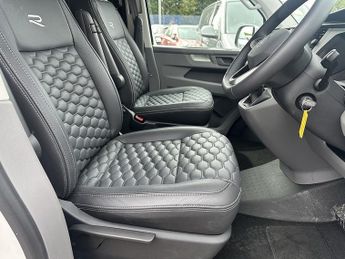 Volkswagen Transporter BiTDI T32 Highline