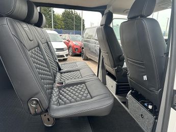 Volkswagen Transporter BiTDI T32 Highline