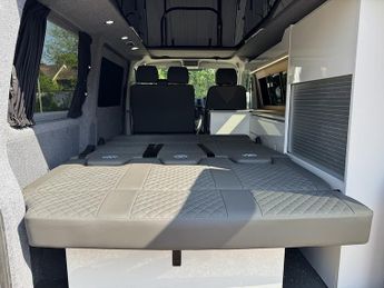 Volkswagen Transporter T6 T30 SWB 102